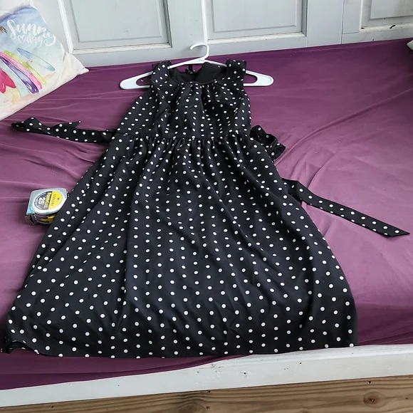 BLACK AND WHITE POLKA DOT WITH GATHERED STITCHING AROUND NECKLINE AND WAIST - Picture 6 of 6